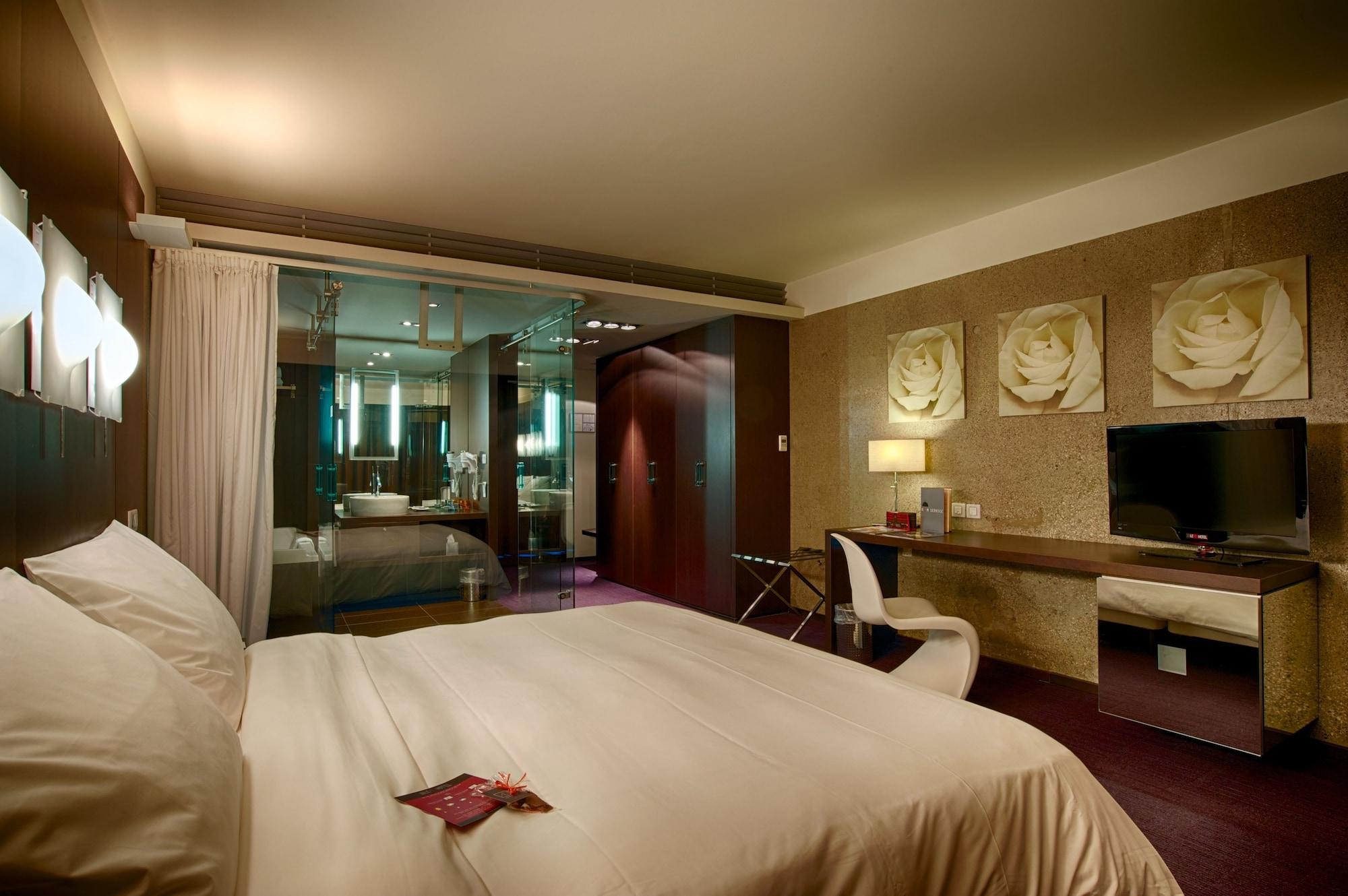 Le Rex Hotel Тарб Екстериор снимка