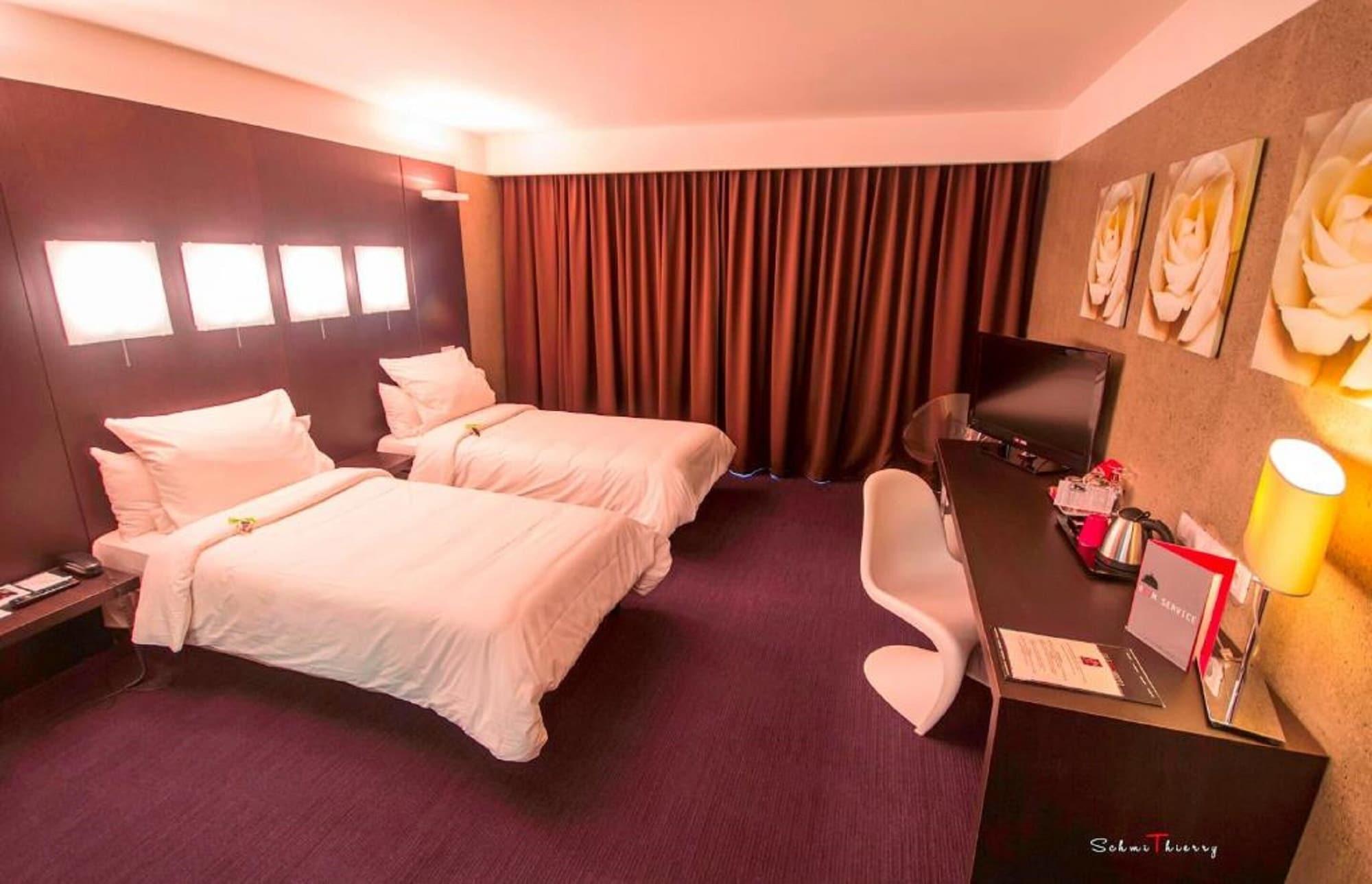 Le Rex Hotel Тарб Екстериор снимка