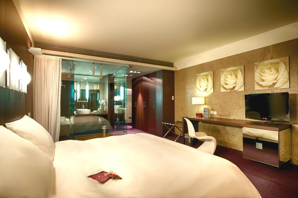 Le Rex Hotel Тарб Екстериор снимка