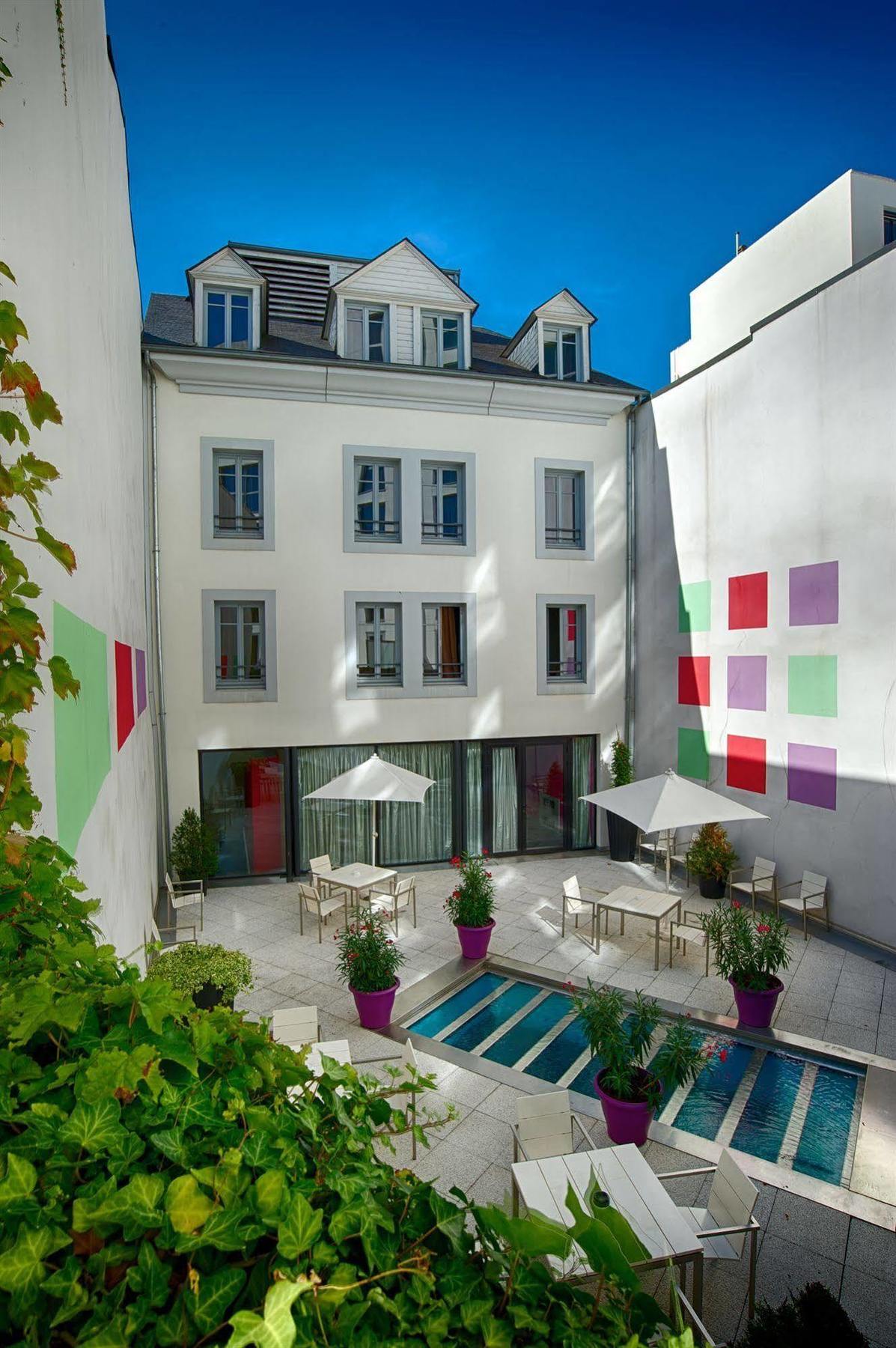 Le Rex Hotel Тарб Екстериор снимка
